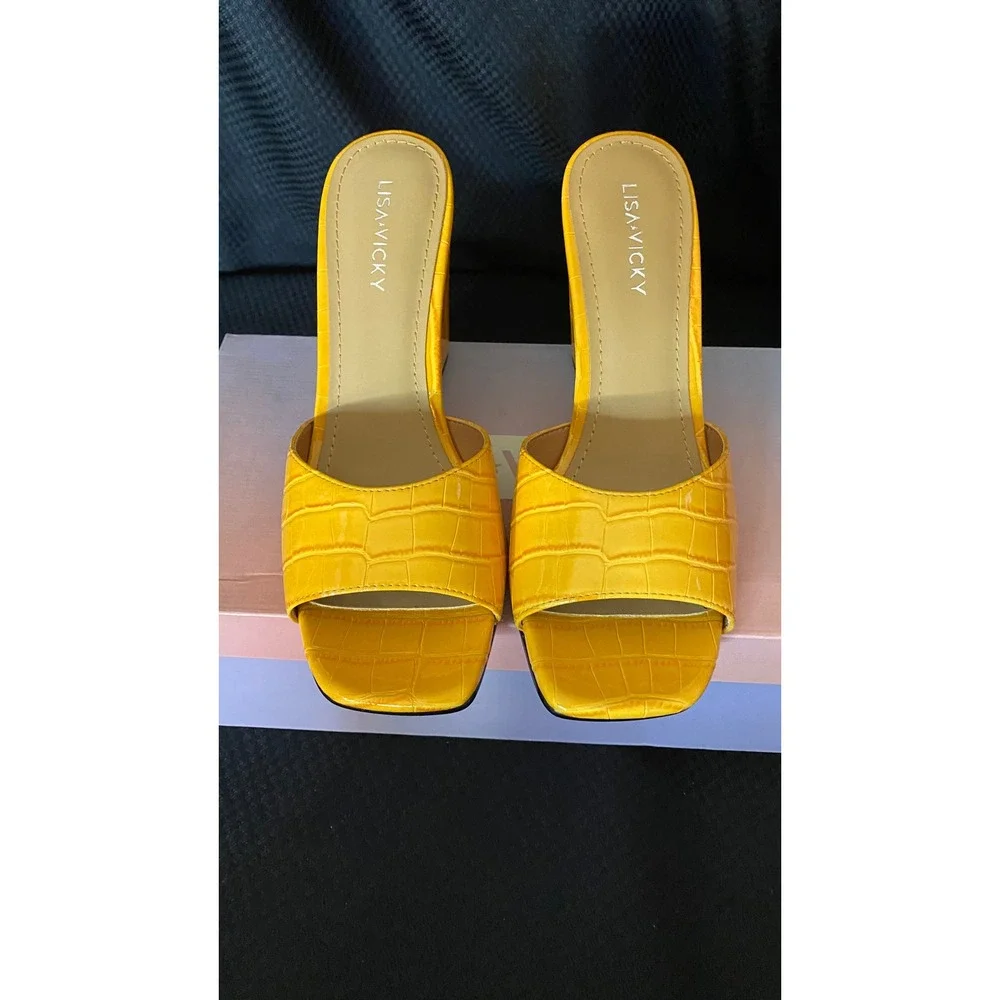 LISA VICKY Sz 7.5 Yellow Croc Embossed Wedge Sandals Square Toe Mules New in Box